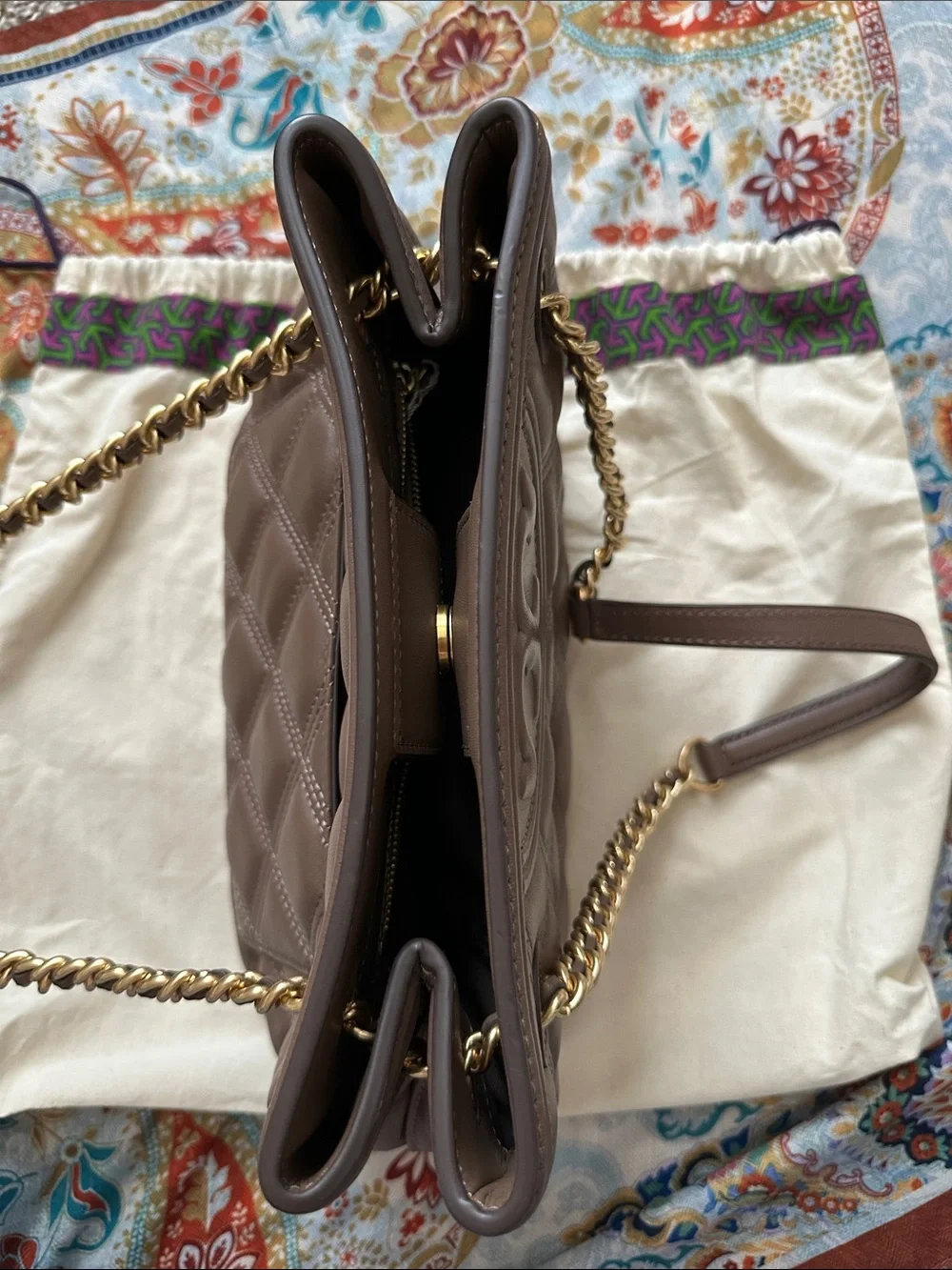 Tory Burch Fleming soft Quilted Leather Shoulder Tote in Brown